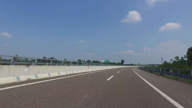 DA OGGI L'ITALIA TORNA IN ZONA ROSSA FINO AL 4 GENNAIO 2021